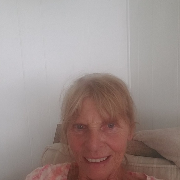 Meet your Posher, Reenie - Picture 1 of 1